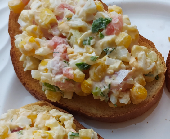 Самый вкусный салат для тостов