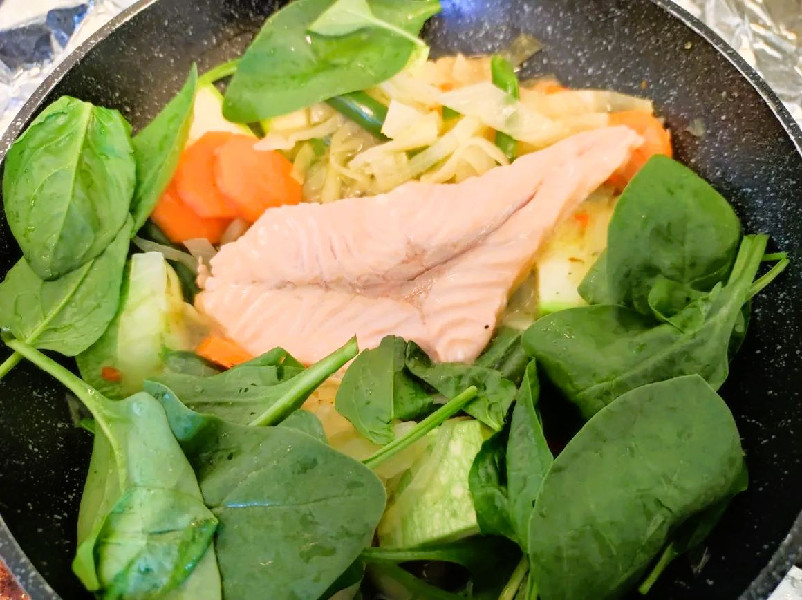 Рецепт блюда для диетического ужина с рыбой и овощами - шаг 7