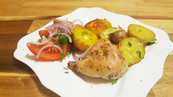 Рецепт куриных голеней запеченных с картофелем