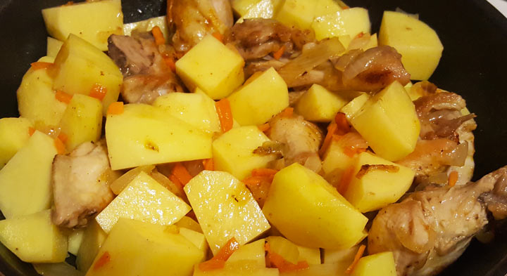 Рецепт курицы с картофелем вок - шаг 3