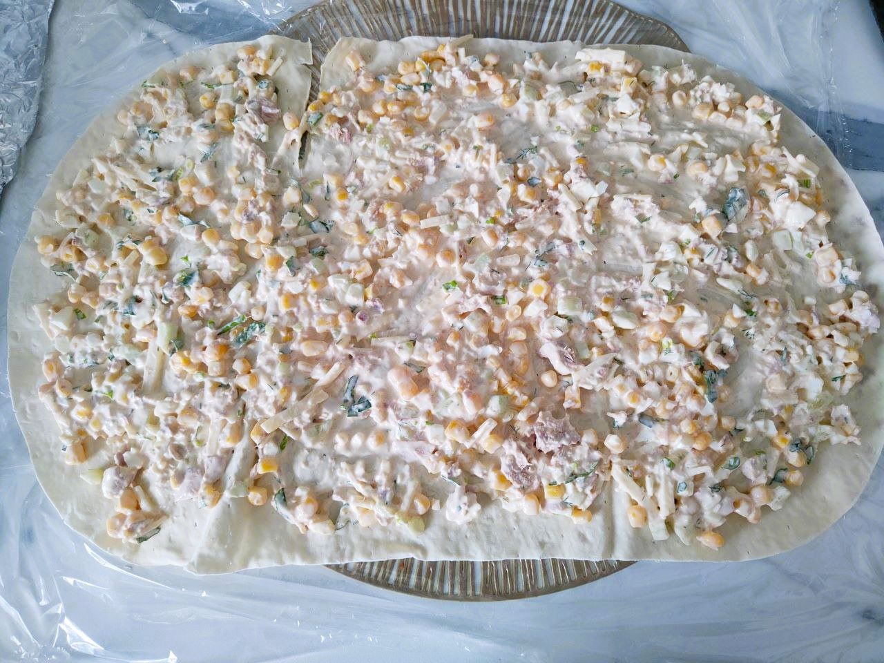 Рецепт блюда из закусочных рулетиков с тунцом, яйцом и сыром - шаг 9