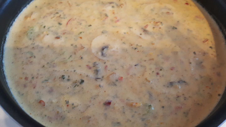 Рецепт супа Том Кха с курицей, овощами и острыми специями - шаг 6
