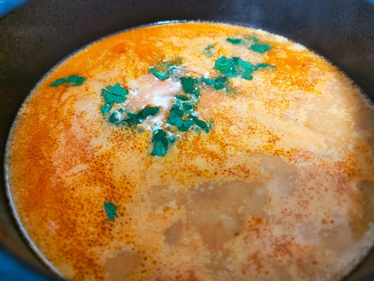 Тайский кокосовый суп с креветками